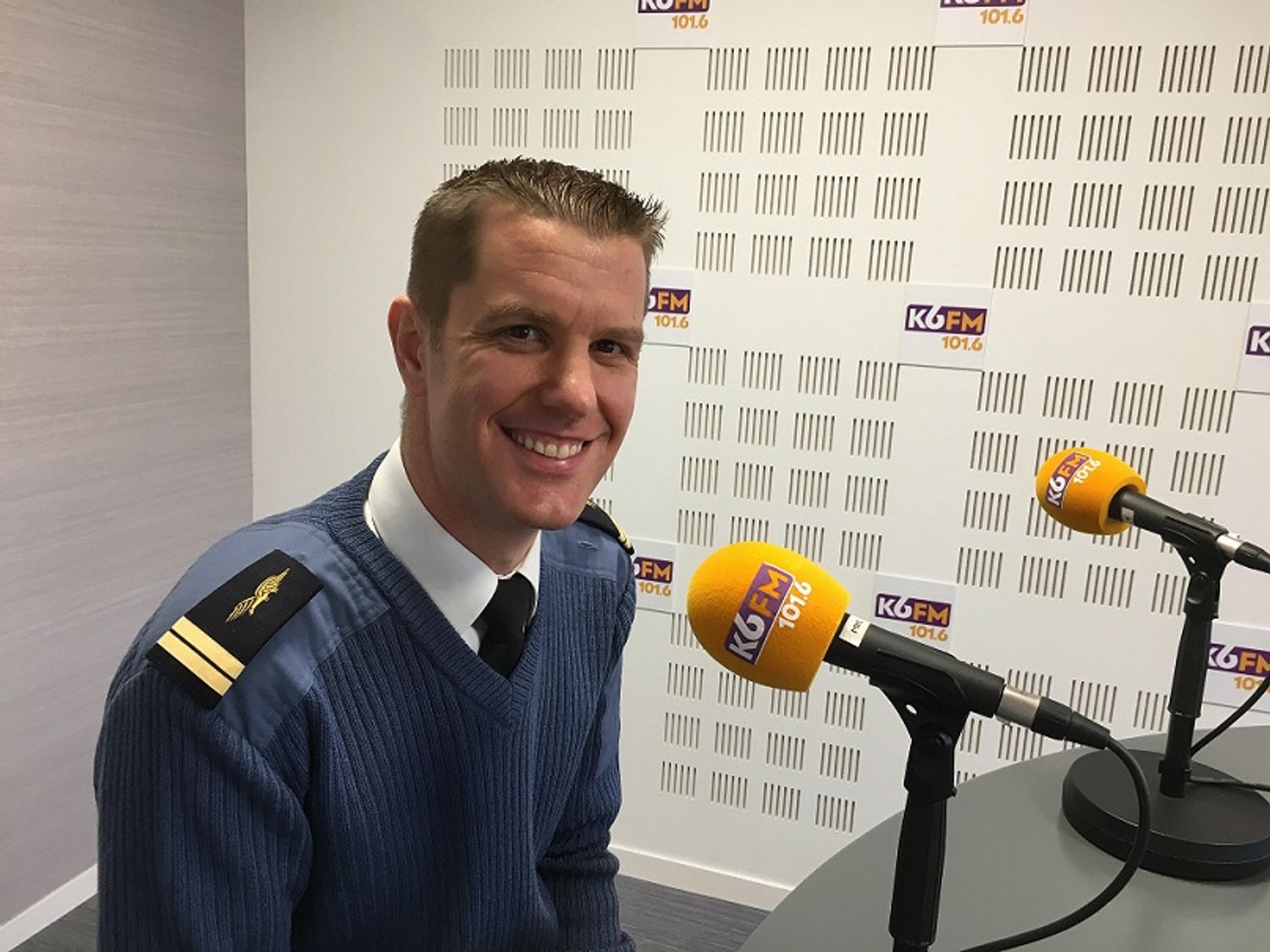 Lieutenant Samuel nous a exposé les différentes offres proposées en 2022 par l'amée de l'air